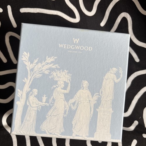 Wedgwood blue standalone clock - wedgwood,