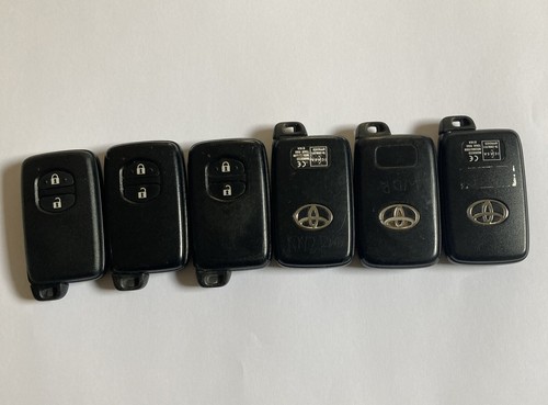 Toyota key button fob - 2,