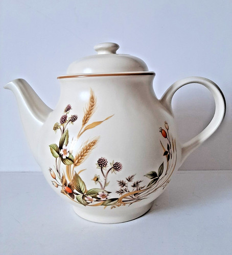 Marks spencer harvest - marks, teapot