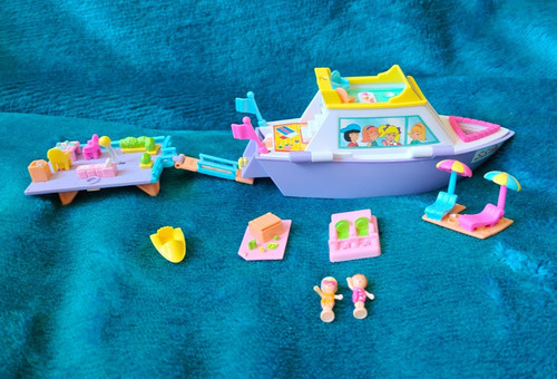 Polly pocket fun - pocket, cruise