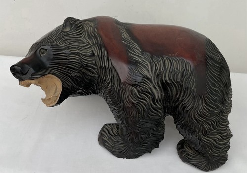 Vintage wooden carved bear - wooden,