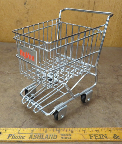 Hyvee food miniature - hyvee,