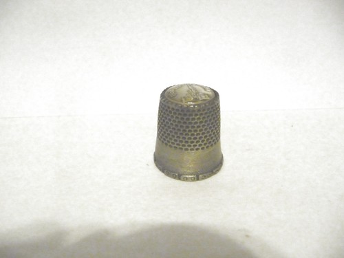 Thimble vintage pewter - thimble, walt