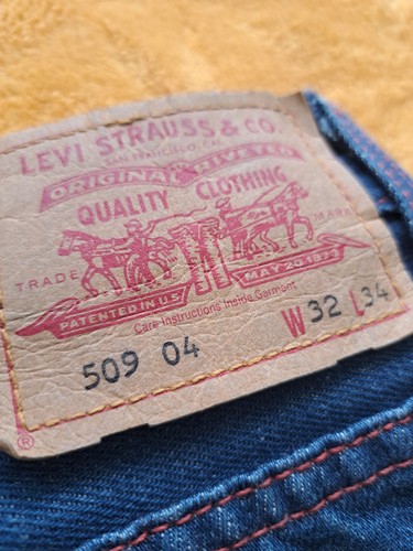 Ultra rare levi red - 509, 04