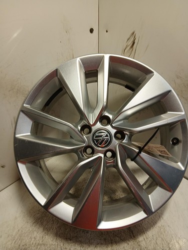 Volkswagen cross alloy - volkswagen, wheel