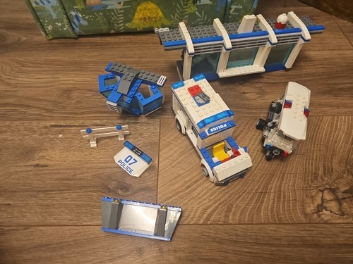 Lego city police - police, spares