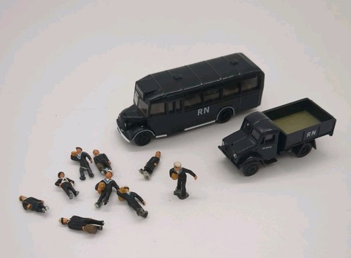 Oxford diecast royal navy bus - diecast,
