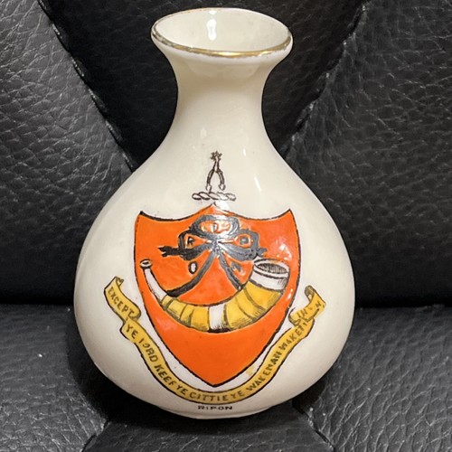 Ripon crested china souvenir - ripon,