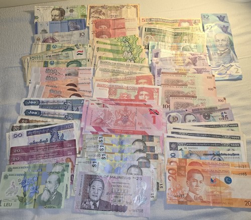World banknotes circulated - world,