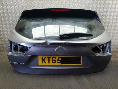 Nissan qashqai tailgate boot - nissan,