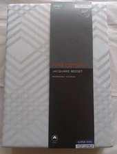 M and S Pure Cotton Jacquard Bedset Super King Duvet Cover and 2 Pillowcases New