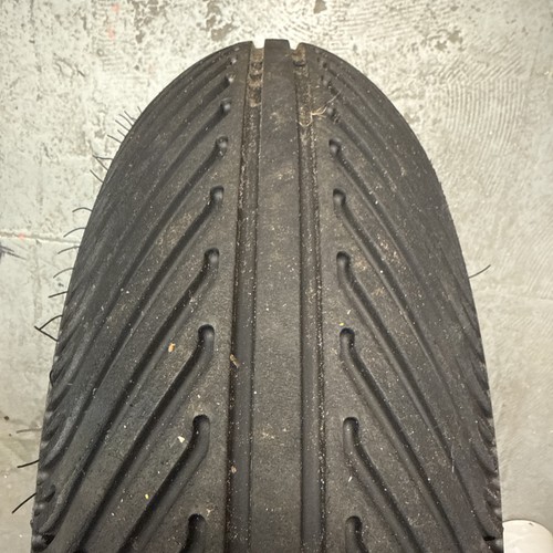 Pirelli rain rear tyre - rear, 200