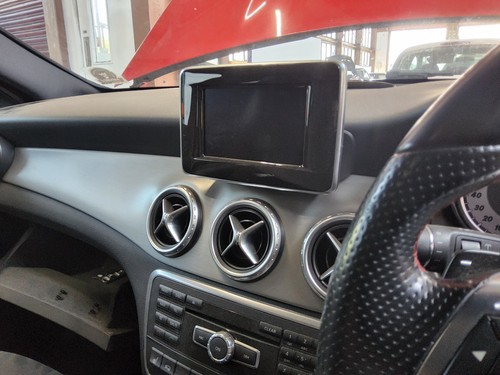 Mercedes gla class audio sat - audio, &
