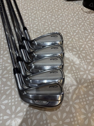Titleist t100s right handed - t100s, right-handed