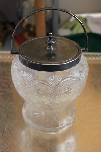 Vintage antique cut glass - /,