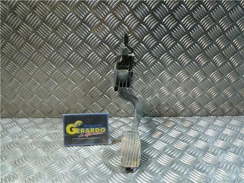 51831864 accelerator gas - accelerator,