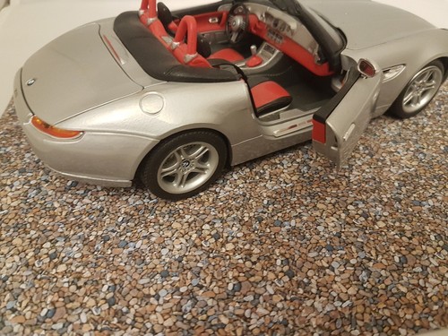 Scale garage - 1:18,