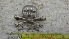 ORIGINAL post WW2 17th/21st LANCERS DEATHS HEAD REGIMENT CAP BADGE with pin Army