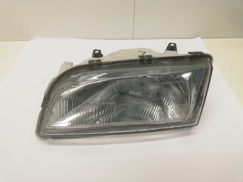 Volvo s40 headlight - volvo,
