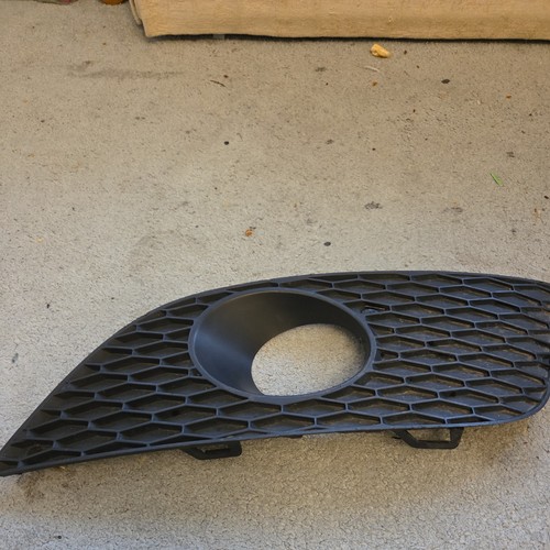 Seat leon fog - seat, grill