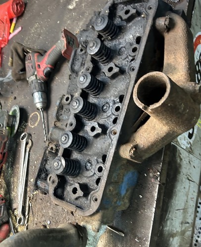 Ford 3000 tractor cylinder - ford,