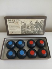Indoor carpet bowls / boules