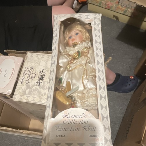 Annie porcelain doll - annie, 44/1000