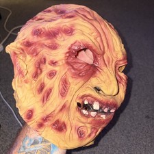 VINTAGE FREDDY KRUGER RUBBER MASK 2004 RUBIES ADULT SIZE UNBOXED ELM STREET 