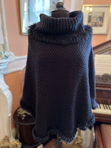 Rino pelle poncho with real - &,