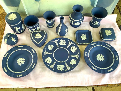 Blue white wedgwood - blue,