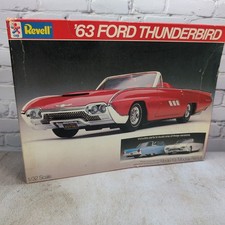 Revell 1963 Ford Thunderbird