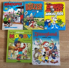 5 VINTAGE ANNUALS DANGER MOUSE
