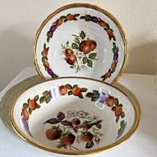 Pair of Vintage Enoch Wedgwood Fruit Bowls – Gold Medallion 24cm & 26cm