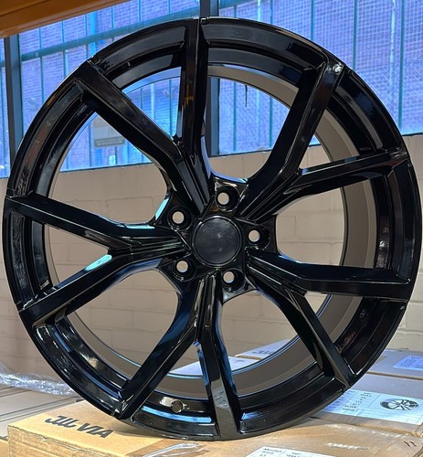 Caddy 2005 2026 gloss - 19", vw