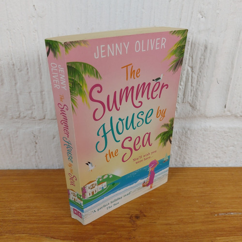 The summerhouse sea - by,
