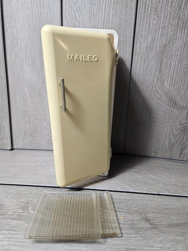 Maileg miniature fridge - maileg,