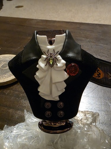 Nwt bbw headless horseman - nwt,