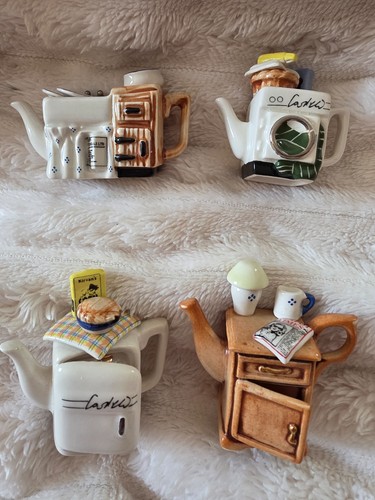 Paul cardew tiny teapots the - cardew,