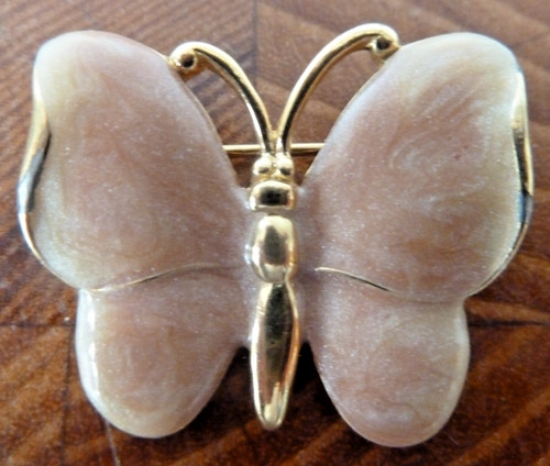 Vintage trifari pink butterfly - trifari,