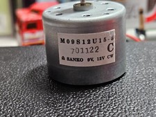 Sanko MO9S12U15-8 9V DC turntable motor with speed selector switch