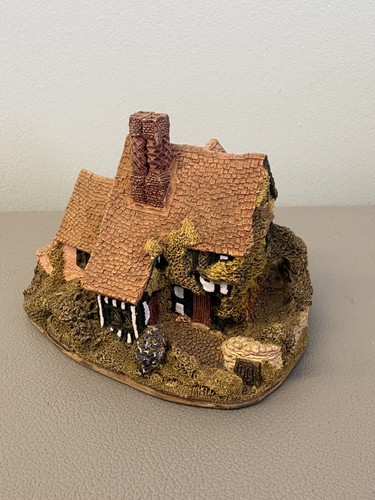 Lilliput lane saddlers - lilliput,