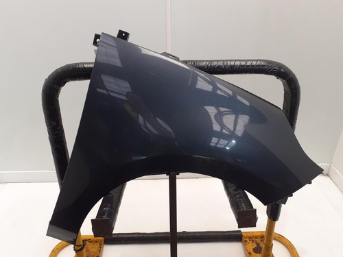 Renault scenic front wing - wing, o/s