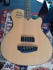 Godin Bass Ultra 4 SA