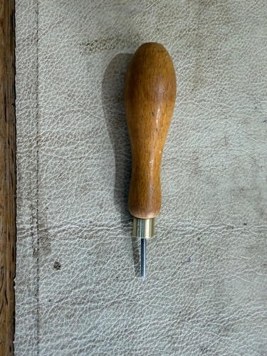 Stunning vintage boxwood - stunning,
