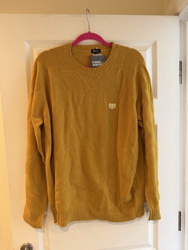 Uniqlo kaws winter lambswool - kaws,