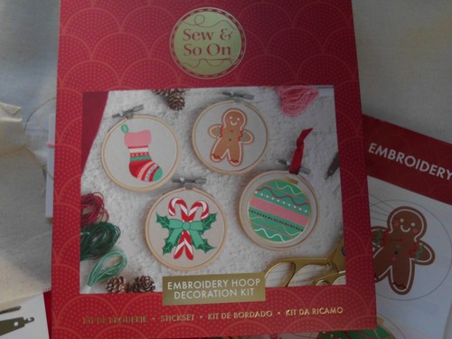 Sew on embroidery hoop - on,