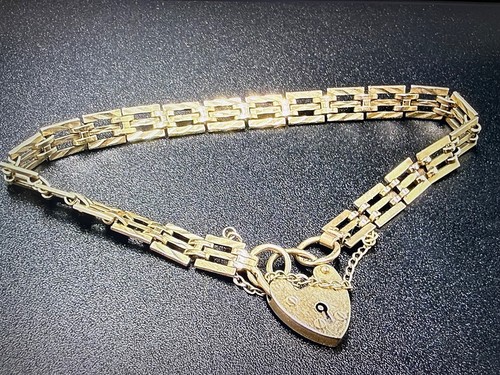 9ct gold gate link bracelet