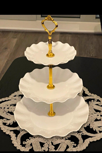 Tier white plastic cake - 3,