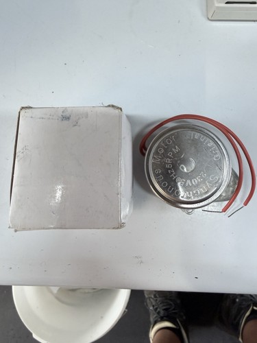 Synchronise motors for - synchronise,
