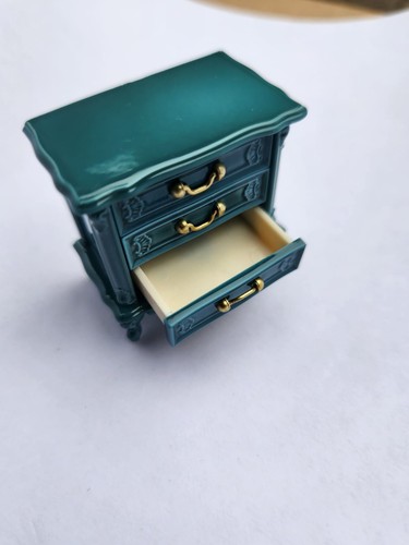 Dolls house miniature - dolls,